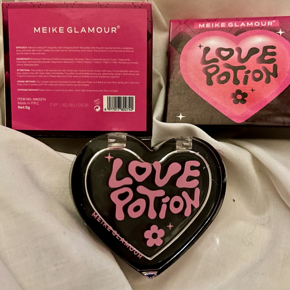 Meike Glamour “Love Potion” PH Heart Blush – 5g – New